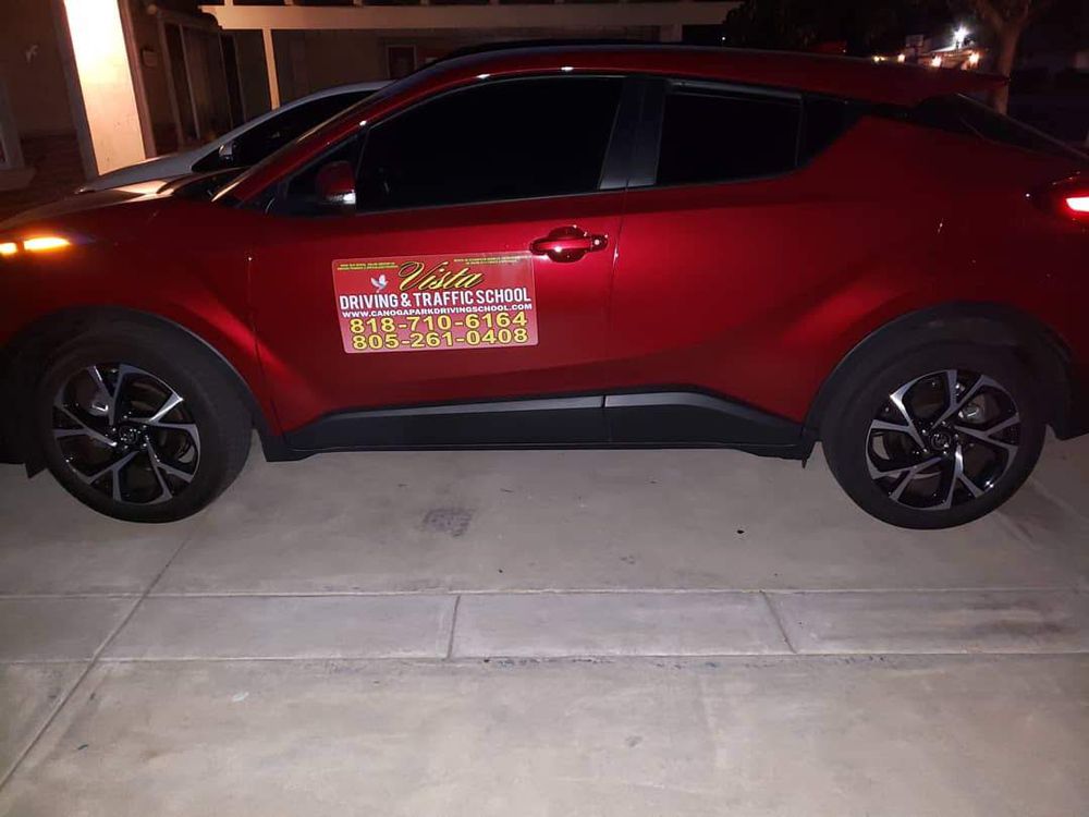Vista Driving School logo